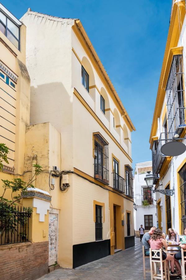 Suites Maestranza - Refinadores By Magno Apartments Севилья Экстерьер фото