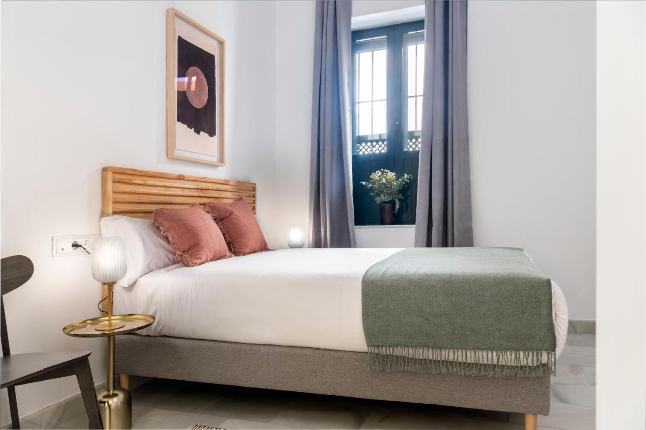 Suites Maestranza - Refinadores By Magno Apartments Севилья Экстерьер фото